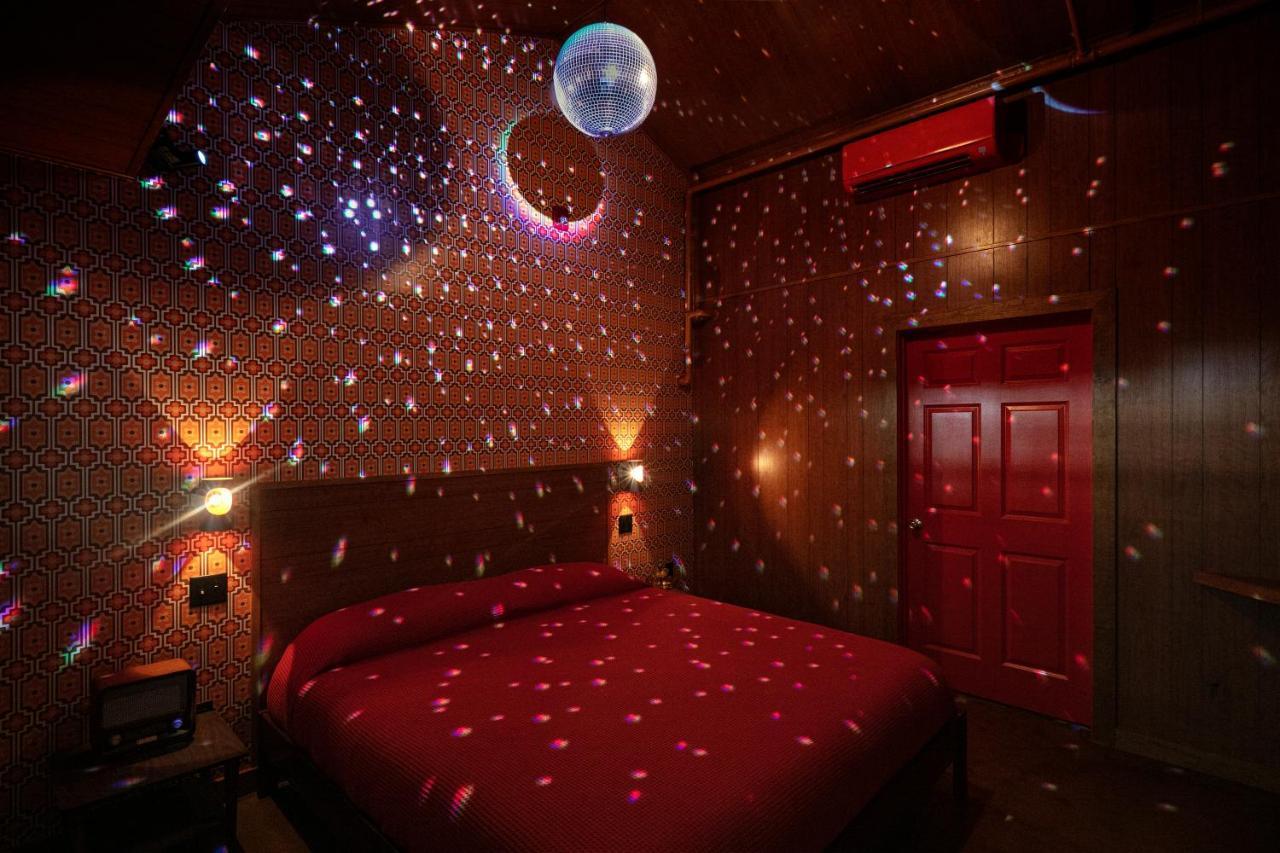 The Dive Motel And Swim Club Nashville Extérieur photo